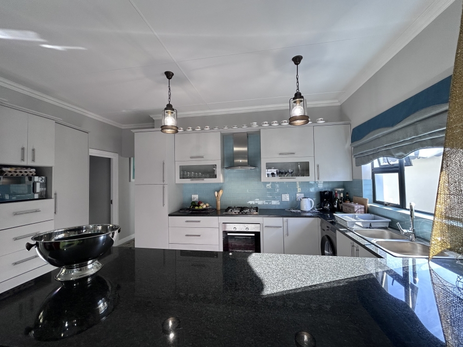 3 Bedroom Property for Sale in Marina Martinique Eastern Cape